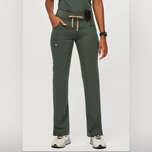 Figs Kade Cargo Scrub Pants Moss